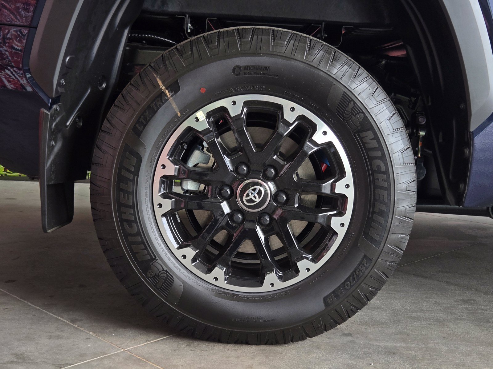 New 2026 Toyota Tundra SR5 w/ TRD Off-Road Package AWD/4WD image 4