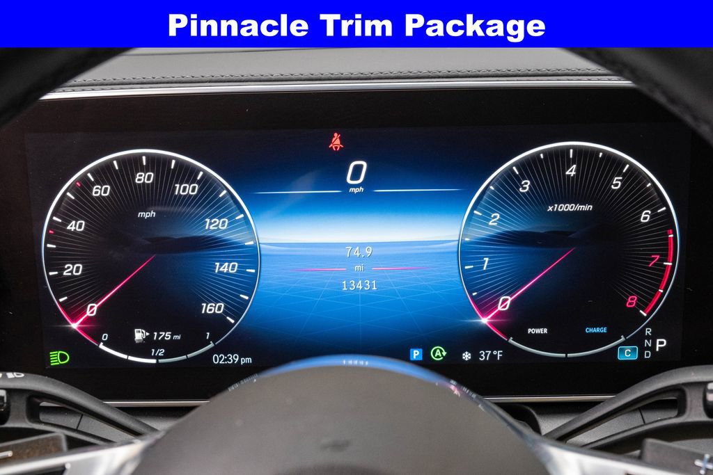 Used 2023 Mercedes-Benz GLC 300 4MATIC w/ Pinnacle Trim Package image 4