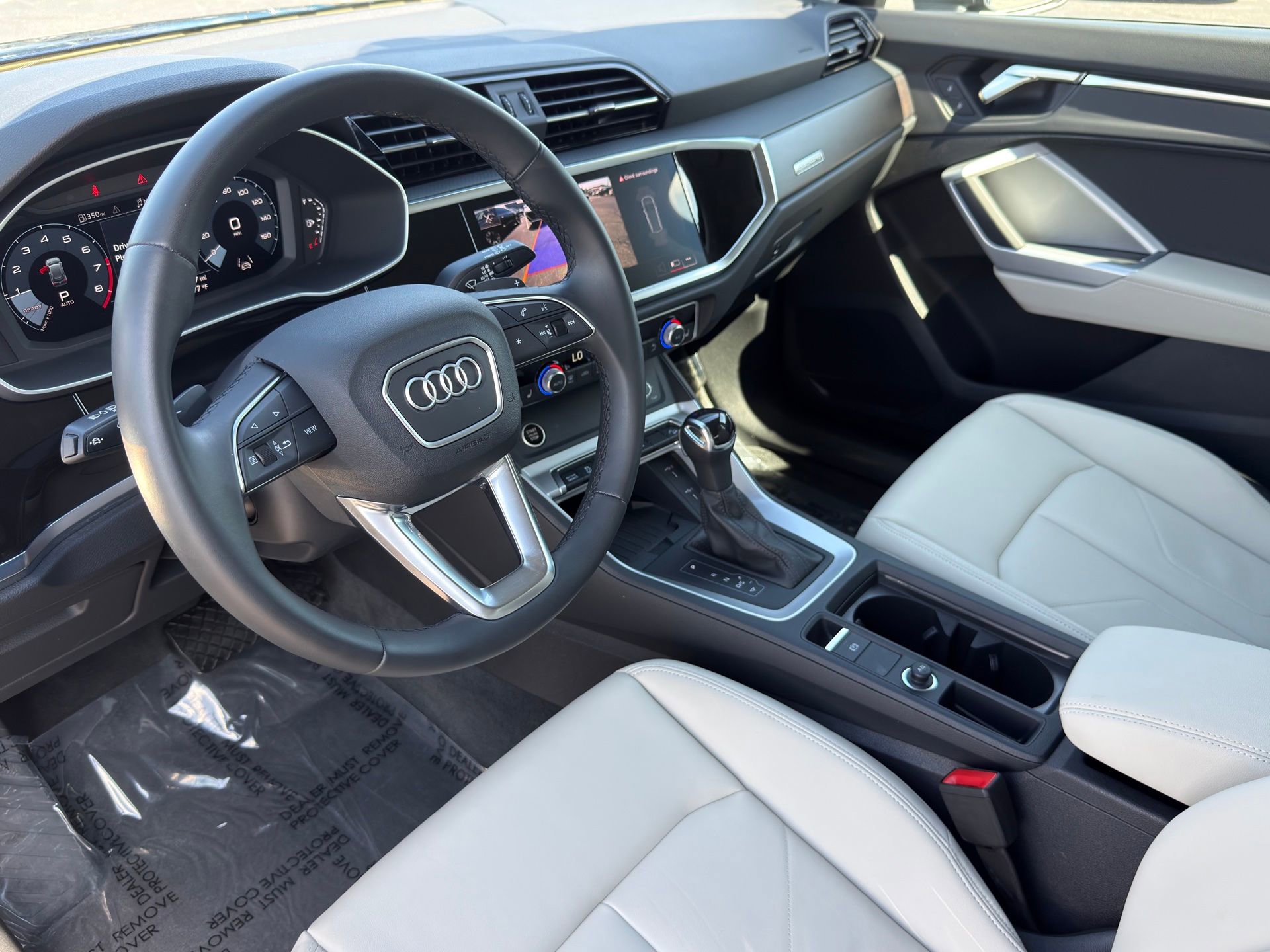 Certified 2025 Audi Q3 2.0T Premium w/ Convenience Package AWD/4WD image 11