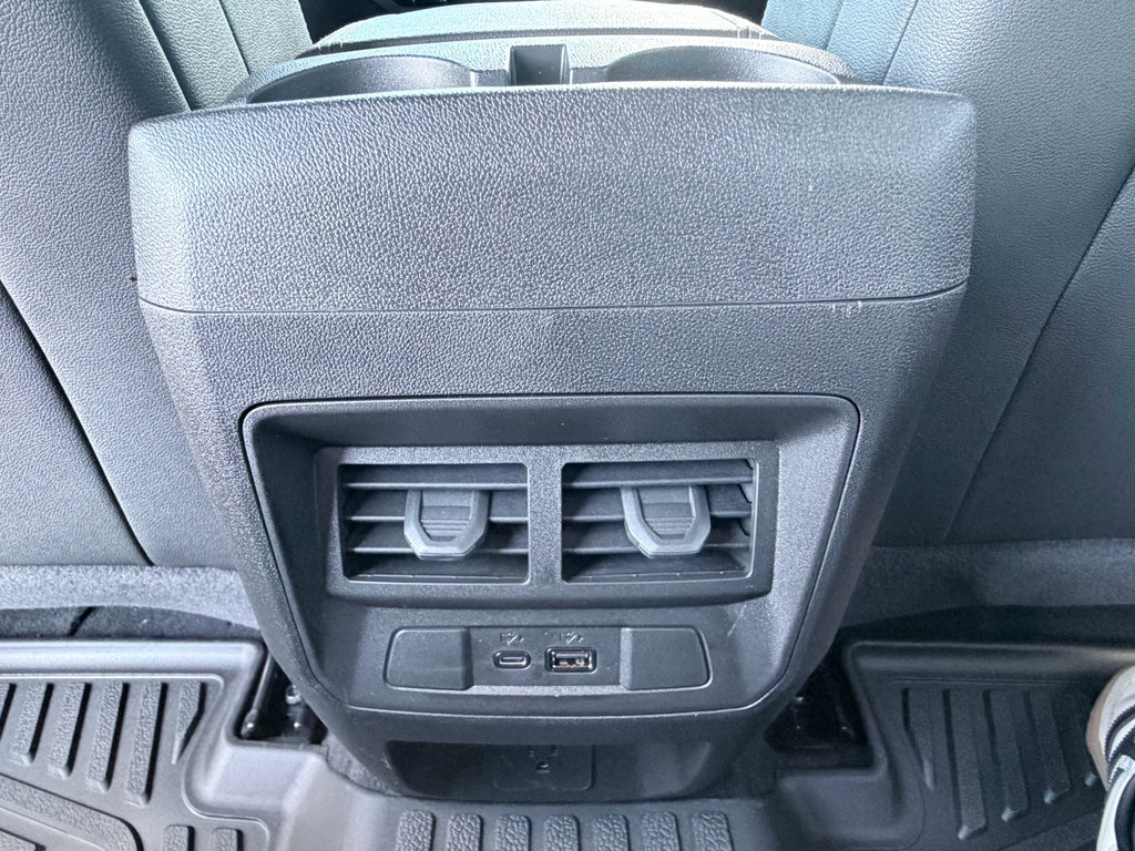 Used 2025 Chevrolet Colorado ZR2 w/ Technology Package AWD/4WD image 29
