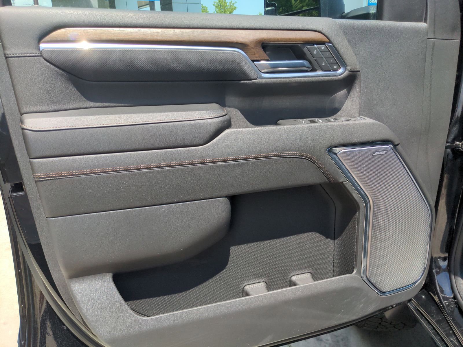 Used 2024 Chevrolet Silverado 2500 High Country w/ High Country Premium Package image 10