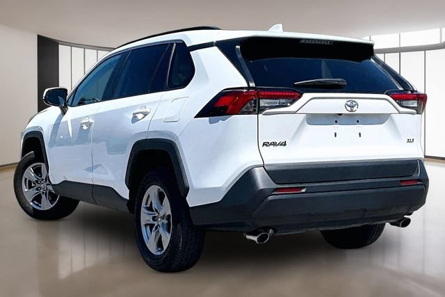 Used 2025 Toyota RAV4 XLE FWD image 4
