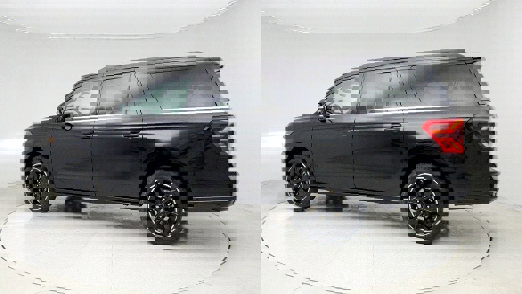 Used 2022 Ford Expedition Max Limited image 7