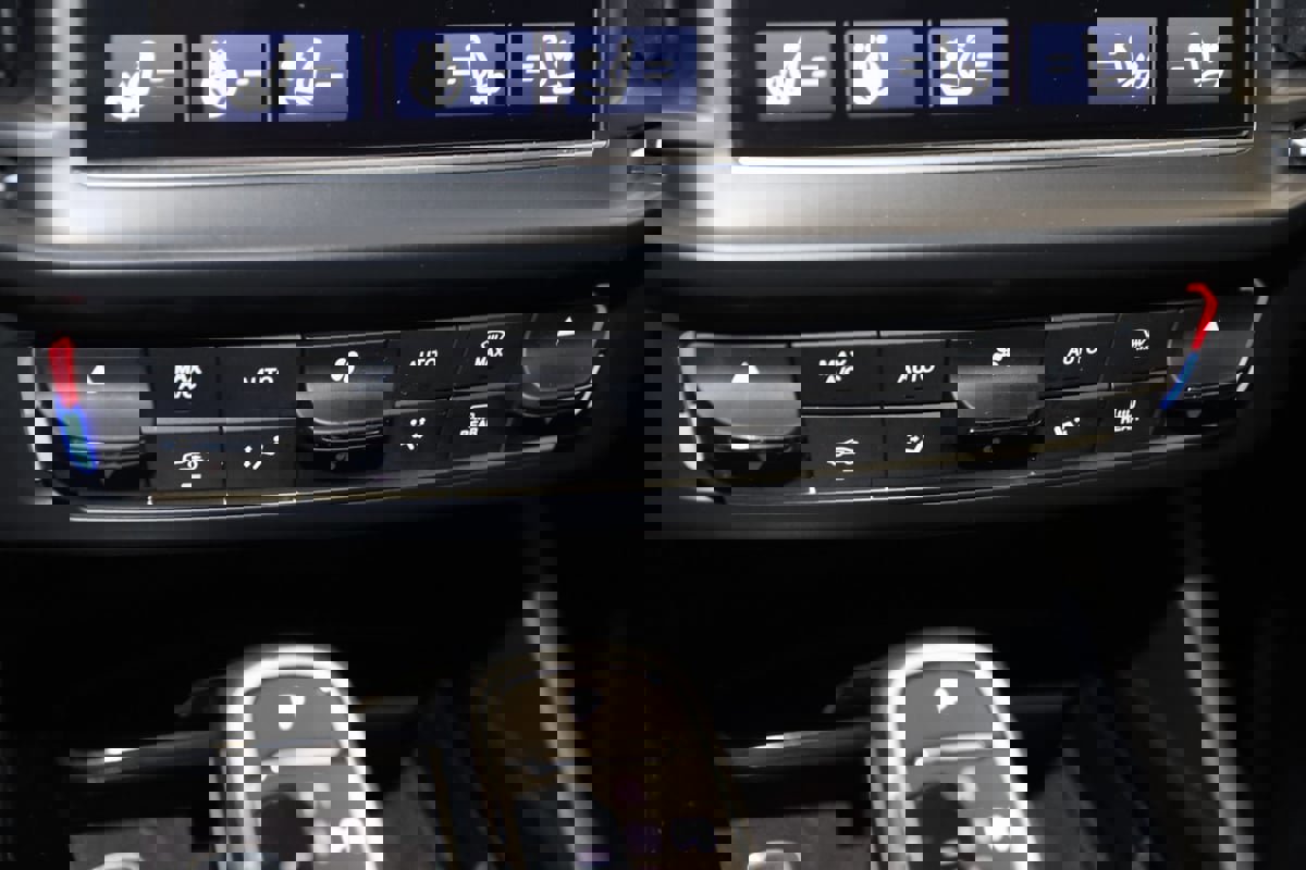 Used 2021 Maserati Levante S image 35