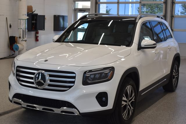 New 2026 Mercedes-Benz GLB 250 4MATIC image 9