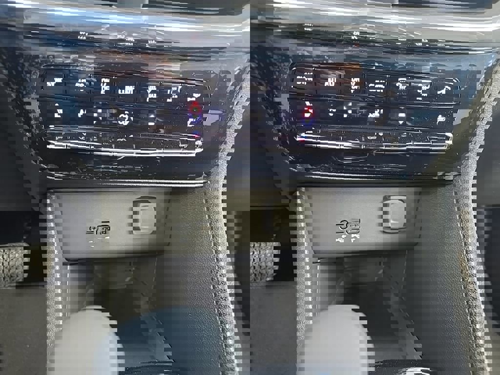 New 2026 Buick Encore GX Avenir w/ Avenir Convenience Package image 29