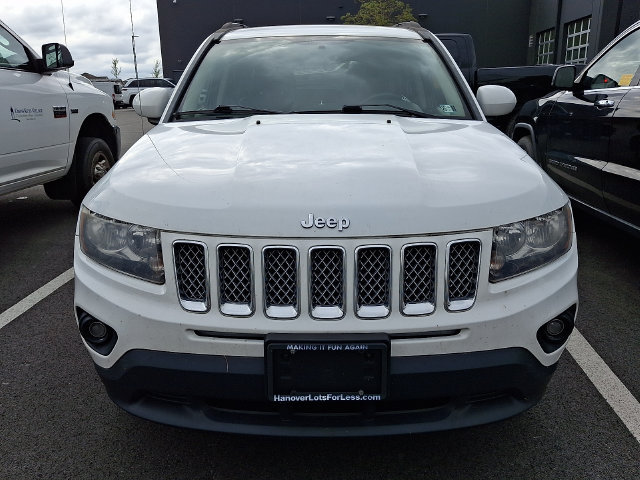Used 2016 Jeep Compass Latitude AWD/4WD image 2
