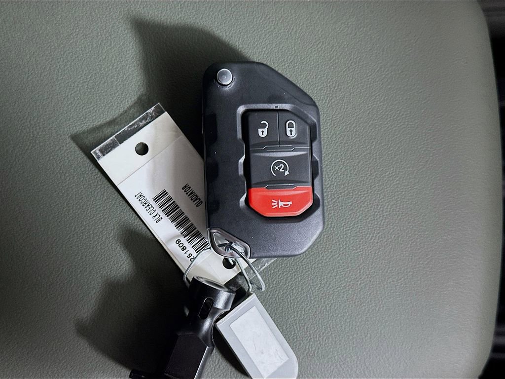 New 2025 Jeep Gladiator Mojave image 20