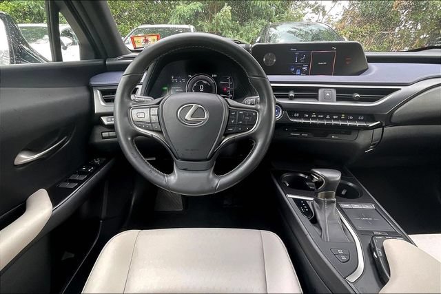 Used 2019 Lexus UX 250h w/ Accessory Package 2 AWD/4WD image 8