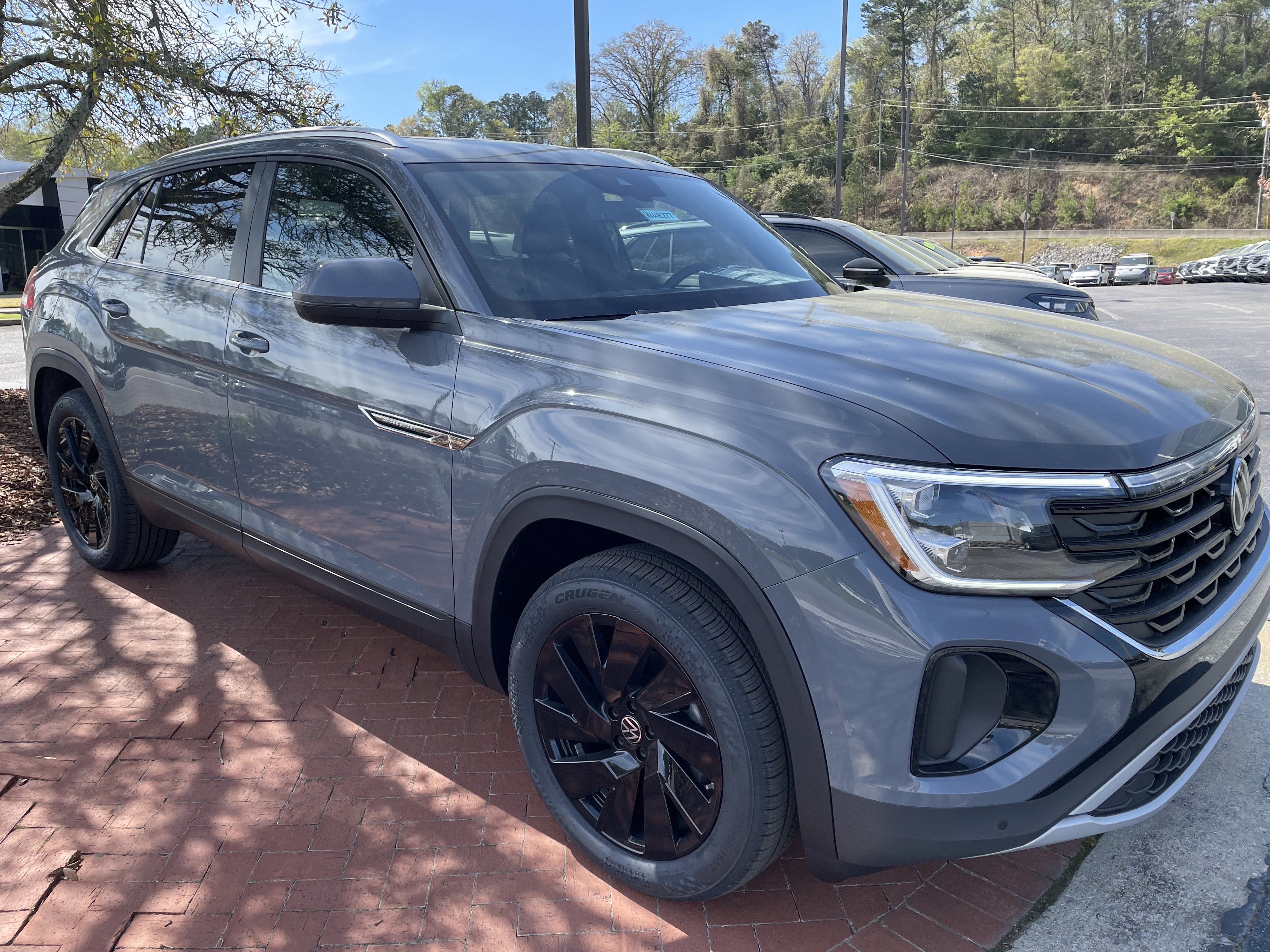New 2026 Volkswagen Atlas Cross Sport SE image 3
