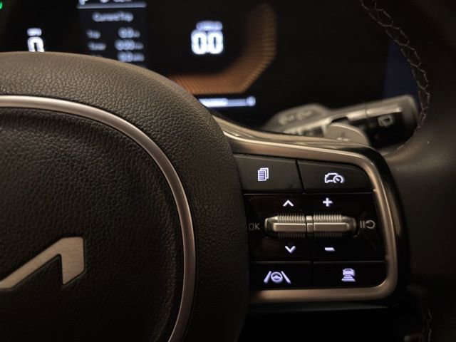 Used 2025 Kia Sorento EX image 31