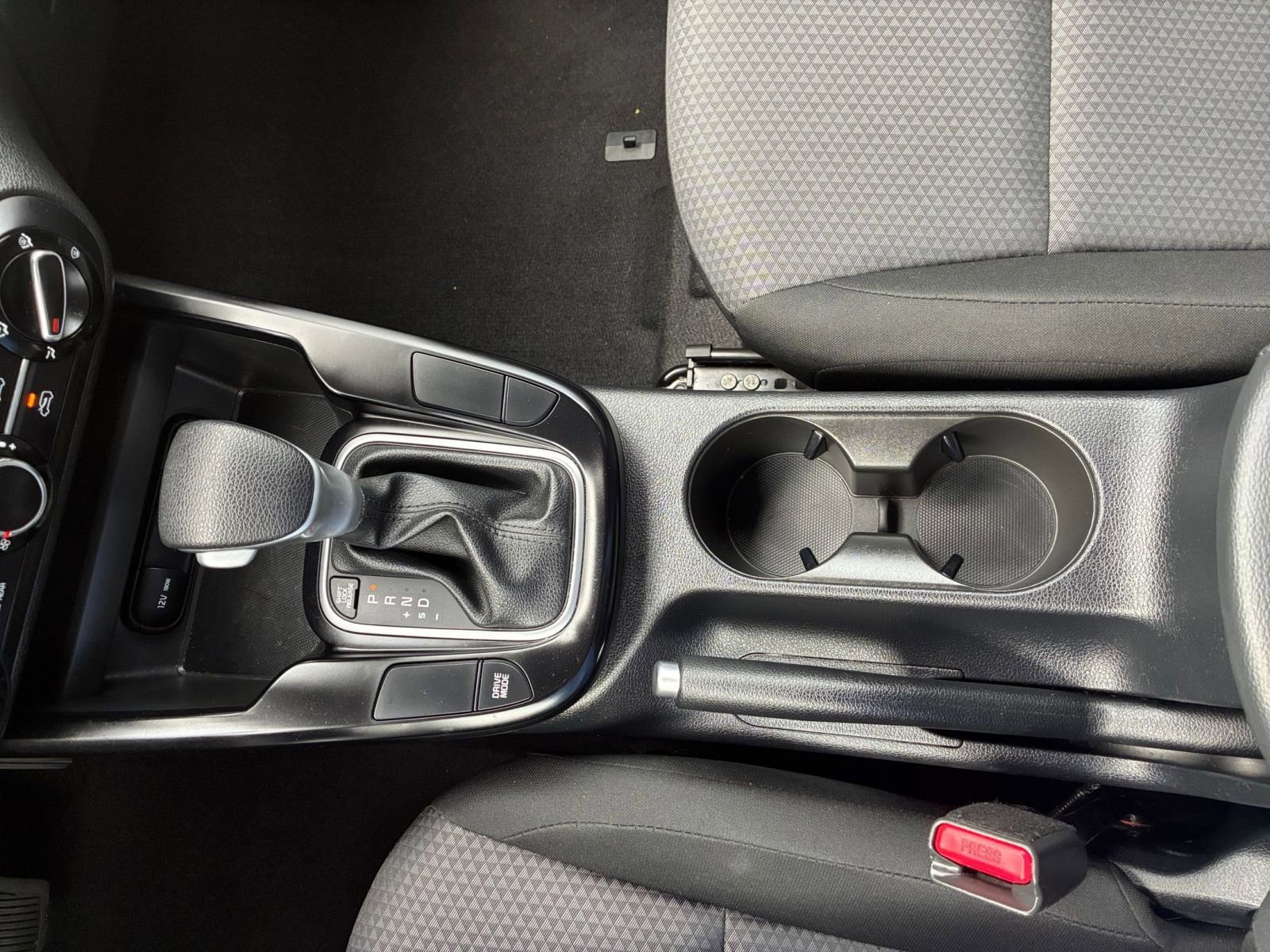 Used 2025 Kia Soul LX w/ LX Technology Package FWD image 39