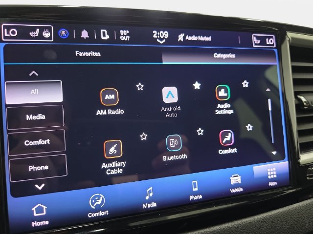Used 2024 Chrysler Pacifica Touring-L FWD image 22