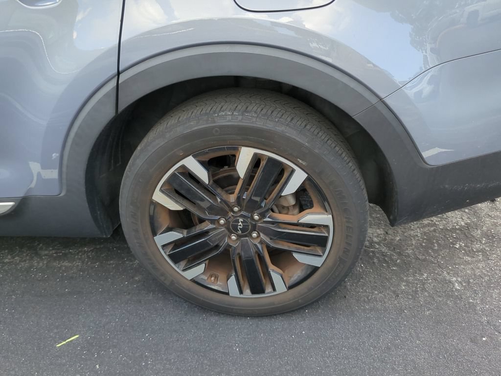 Certified 2023 Kia Telluride SX Prestige AWD/4WD image 16