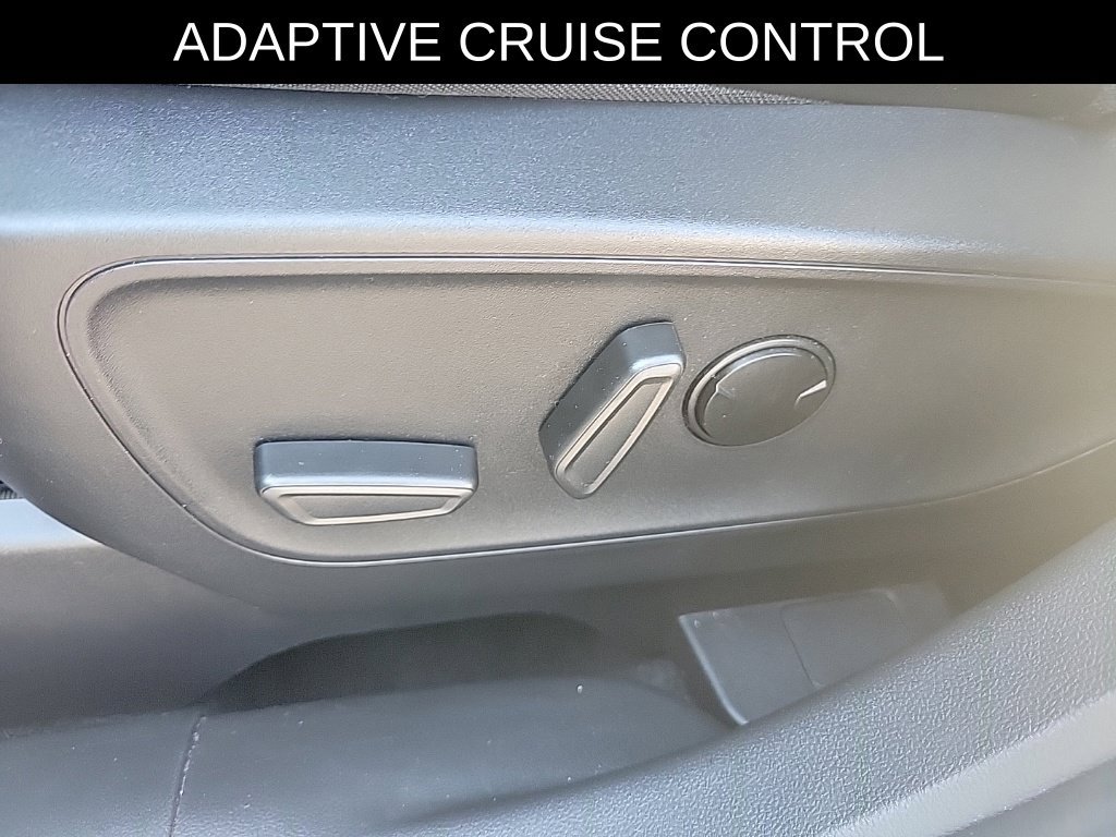 Certified 2024 Ford Escape ST-Line w/ Tech Pack #1 AWD/4WD image 16