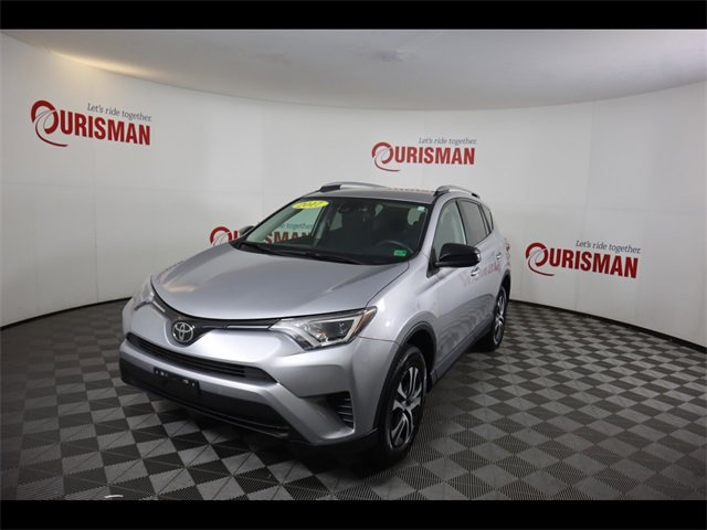 Used 2017 Toyota RAV4 LE image 1