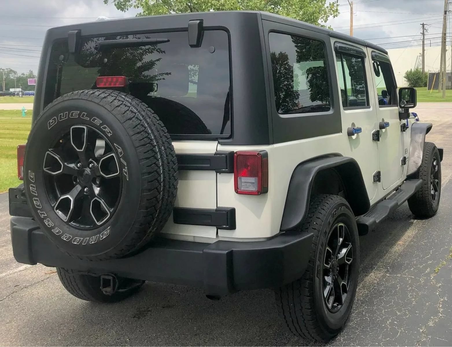Used 2009 Jeep Wrangler Unlimited X AWD/4WD image 5