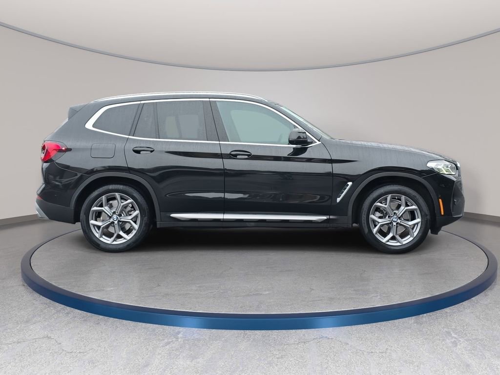 Used 2024 BMW X3 xDrive30i w/ Premium Package image 5