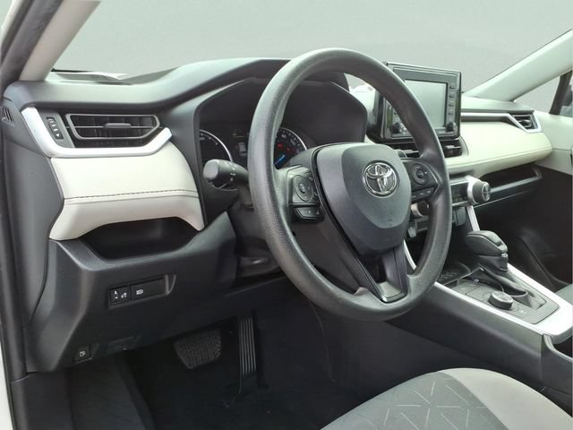 Used 2022 Toyota RAV4 XLE AWD/4WD image 13