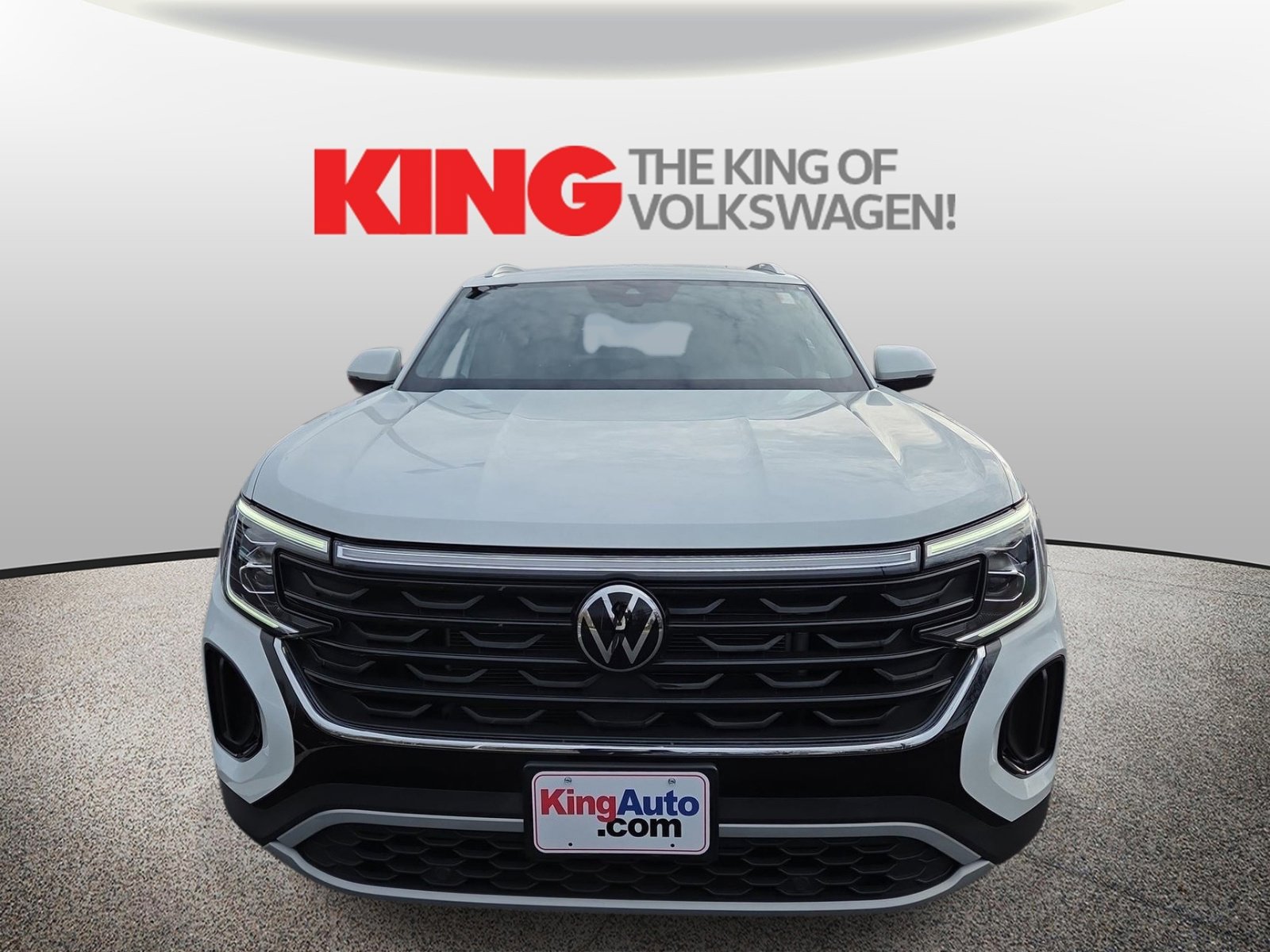 Certified 2024 Volkswagen Atlas Cross Sport SE image 9