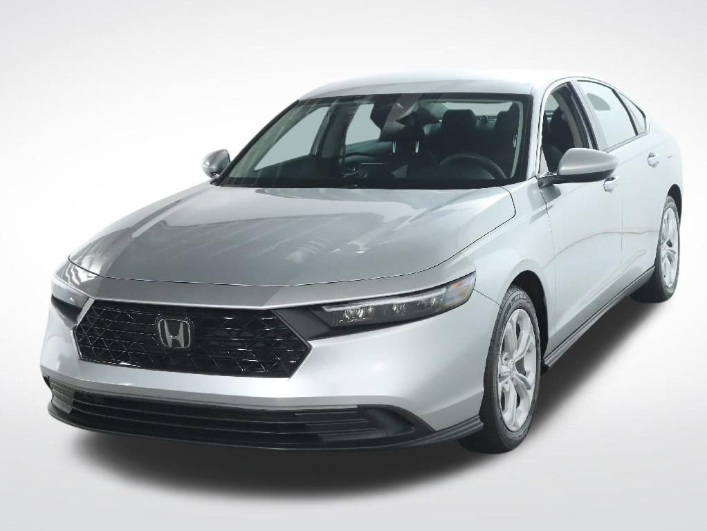 Used 2025 Honda Accord LX image 3