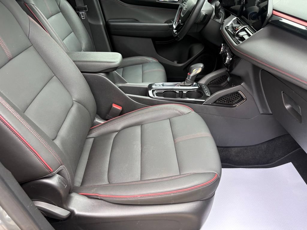 Used 2025 Chevrolet TrailBlazer RS w/ Driver Confidence Package FWD image 28