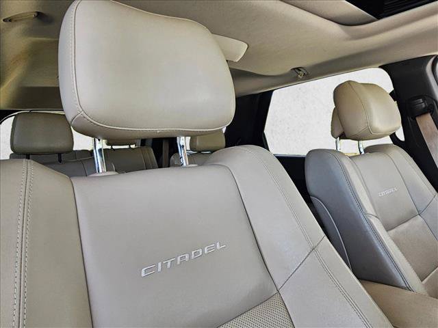 Used 2018 Dodge Durango Citadel w/ Technology Group RWD image 21