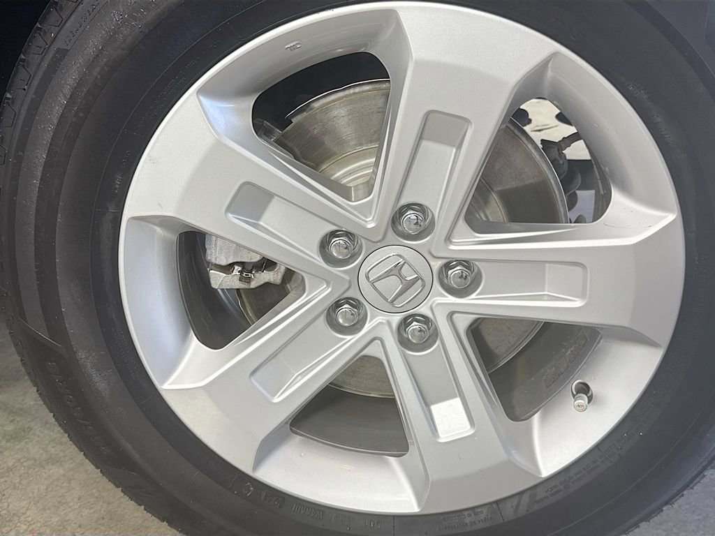 Used 2023 Honda Pilot LX image 30