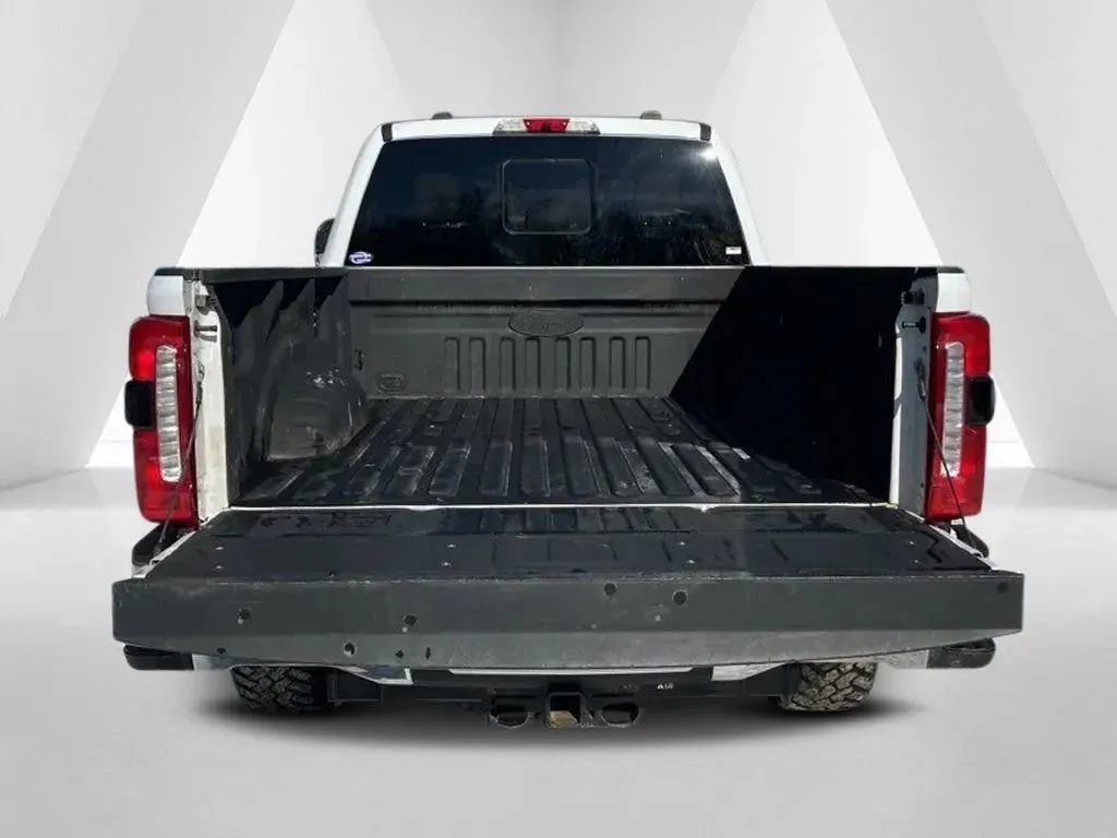 Used 2023 Ford F250 Lariat w/ Chrome Package AWD/4WD image 9