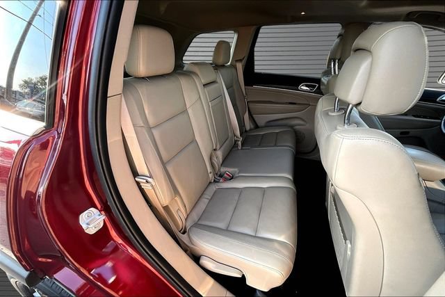 Used 2021 Jeep Grand Cherokee Limited AWD/4WD image 25