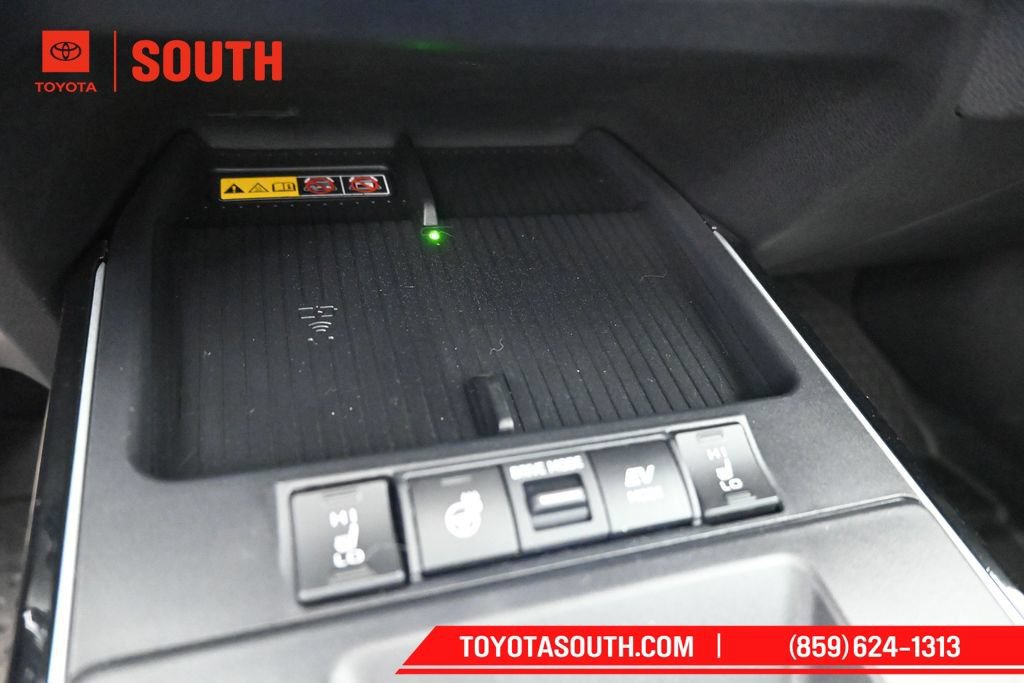 Used 2026 Toyota Corolla Cross AWD Hybrid w/ Convenience Package image 21