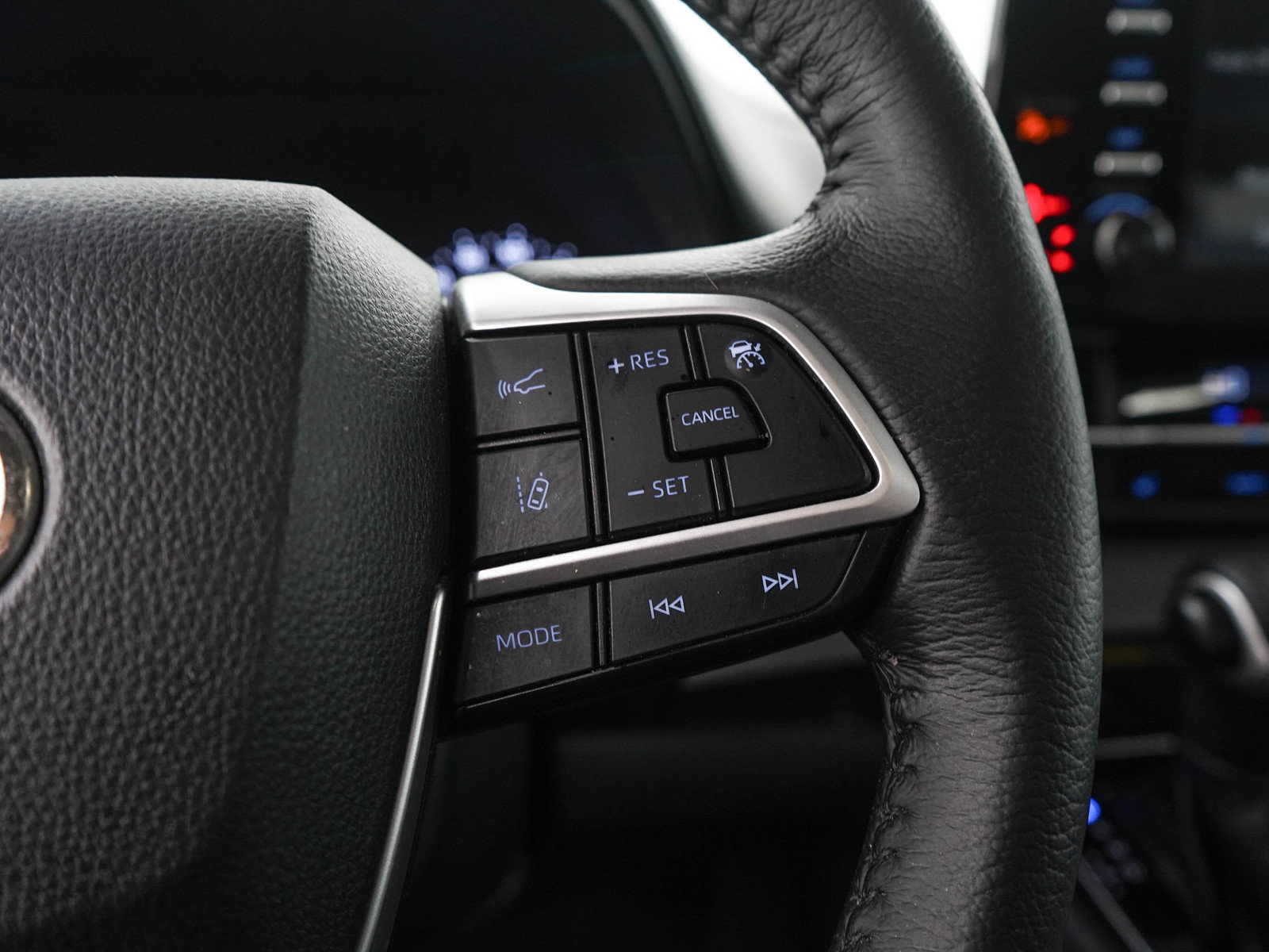 Used 2021 Toyota Sienna XLE w/ XLE Plus Package AWD/4WD image 27