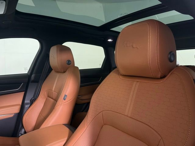 New 2026 Jaguar F-PACE R-Dynamic S image 31