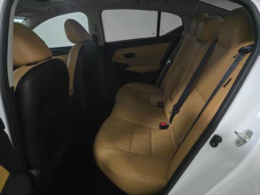 Used 2024 Nissan Sentra SV w/ SV Premium Package image 11