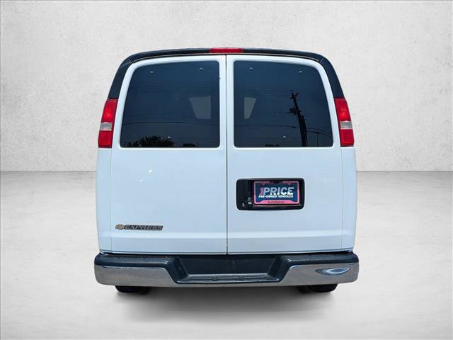 Used 2019 Chevrolet Express 3500 LT w/ LT Preferred Equipment Group RWD image 7