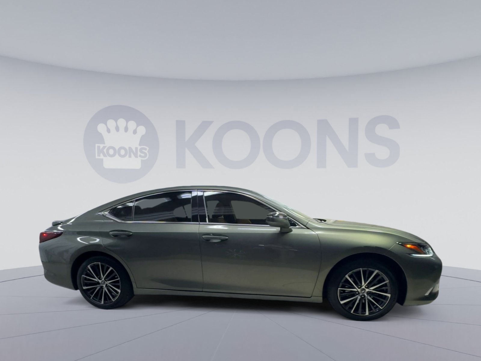 Used 2024 Lexus ES 300h w/ Premium Package FWD image 12
