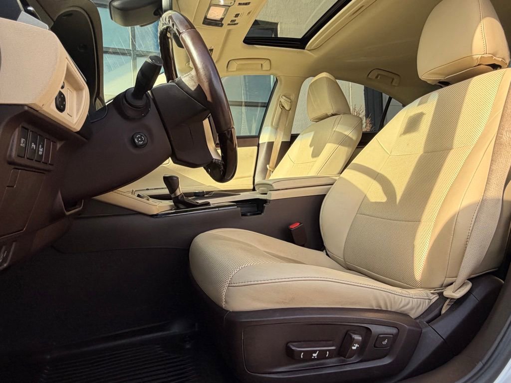 Used 2017 Lexus ES 350 w/ Premium Package image 10