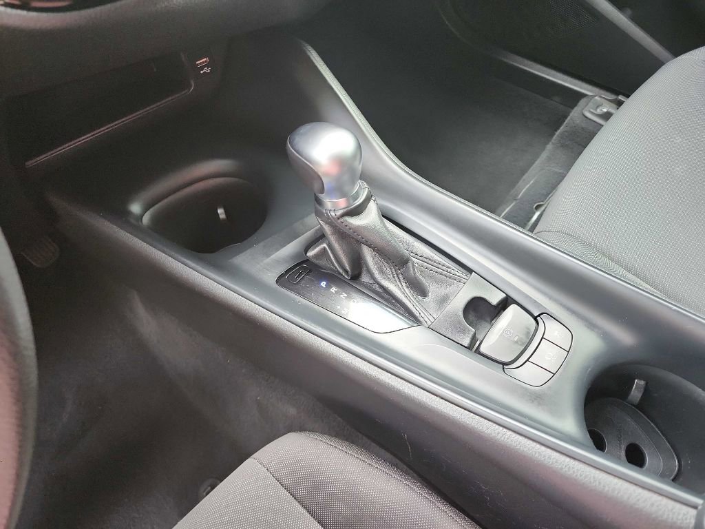 Used 2021 Toyota C-HR LE FWD image 21