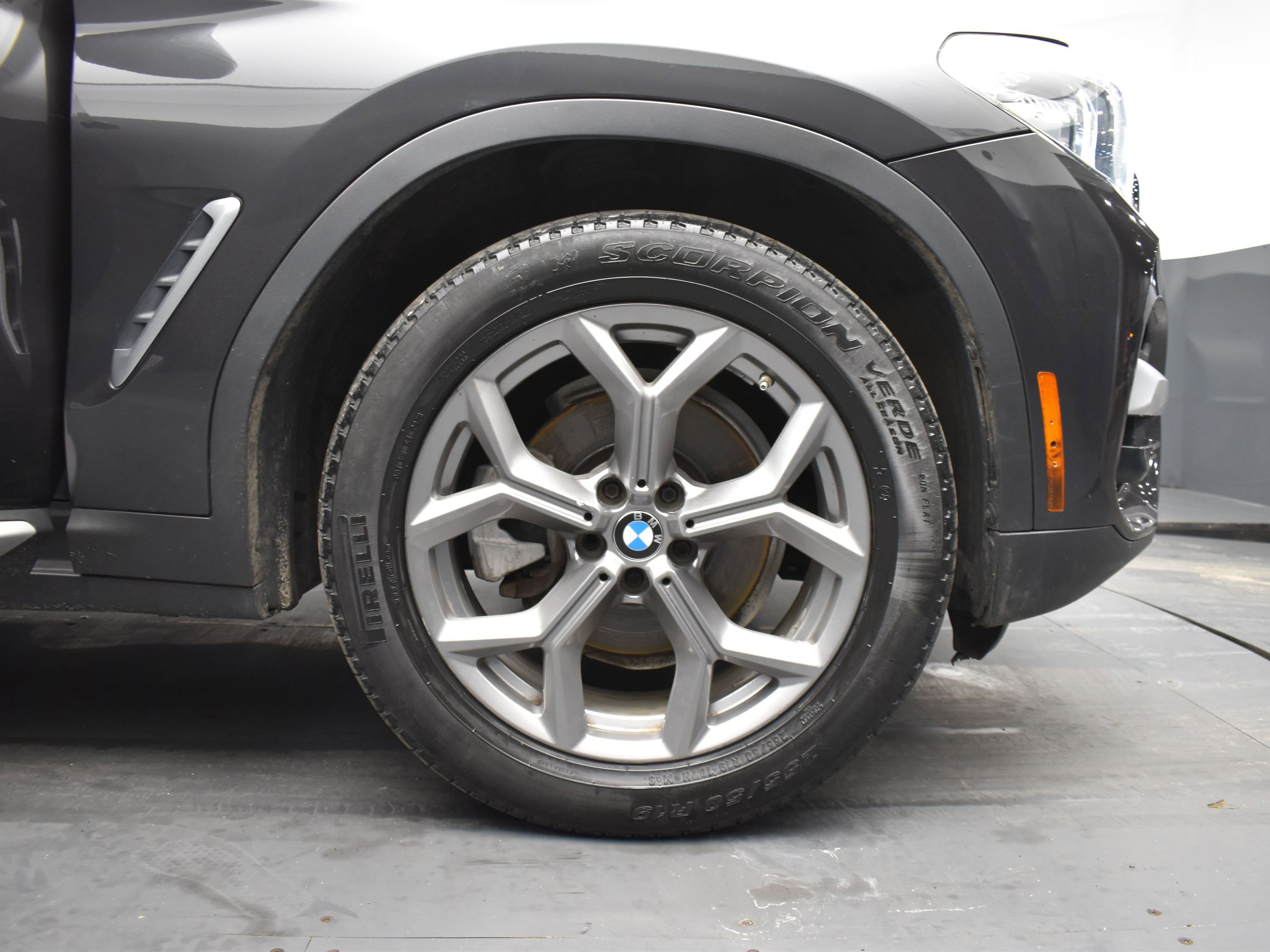 Used 2021 BMW X3 xDrive30i w/ Convenience Package image 5