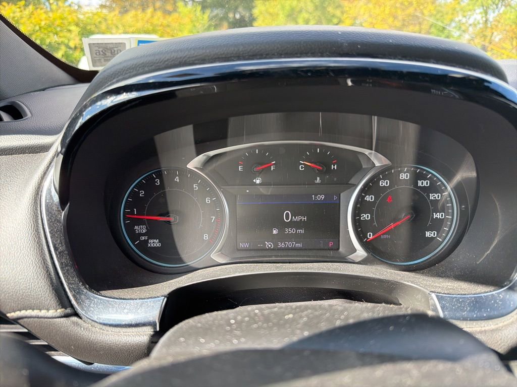 Used 2022 Chevrolet Traverse LT image 21