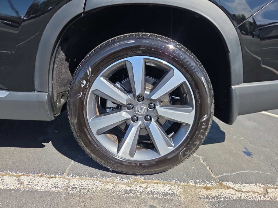 Used 2025 Honda Pilot Elite image 22