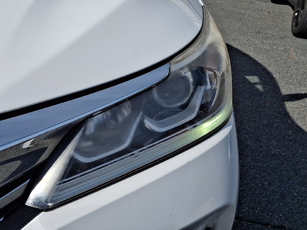 Used 2017 Honda Accord Sport image 9