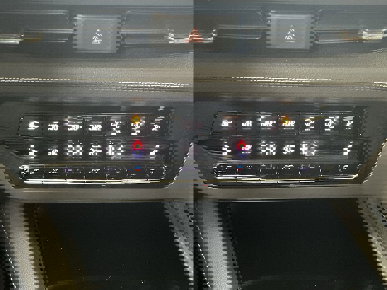 Certified 2023 Buick Envision Essence image 22