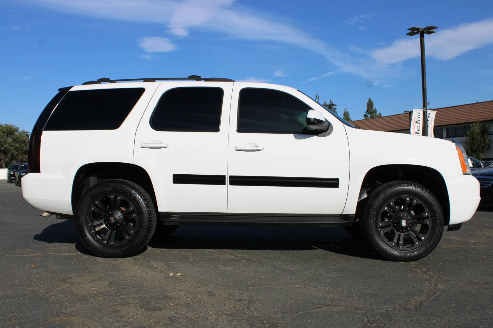 Used 2013 GMC Yukon SLT AWD/4WD image 40