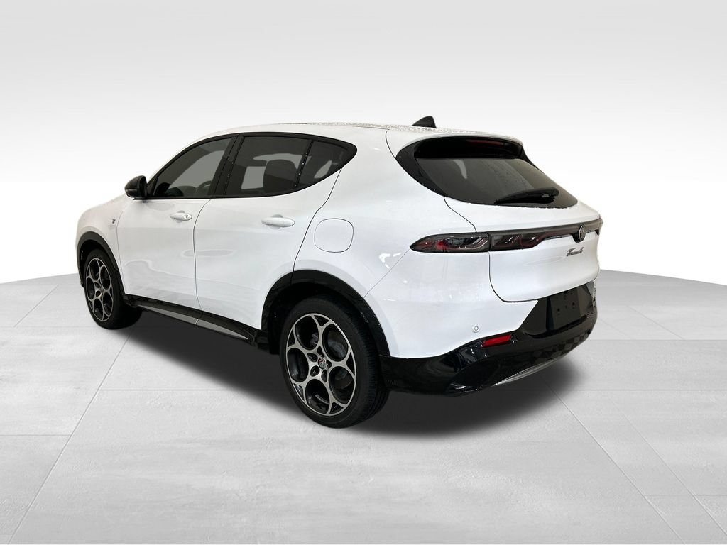 Used 2024 Alfa Romeo Tonale Ti AWD/4WD image 3