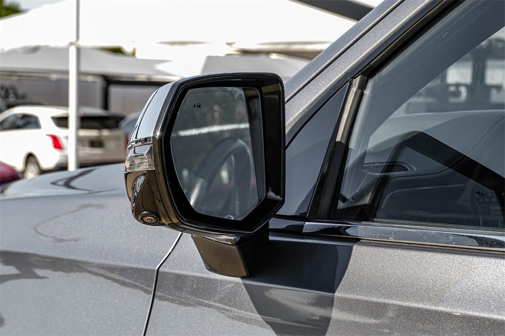 Used 2021 Chevrolet Suburban Premier w/ Premium Package image 47