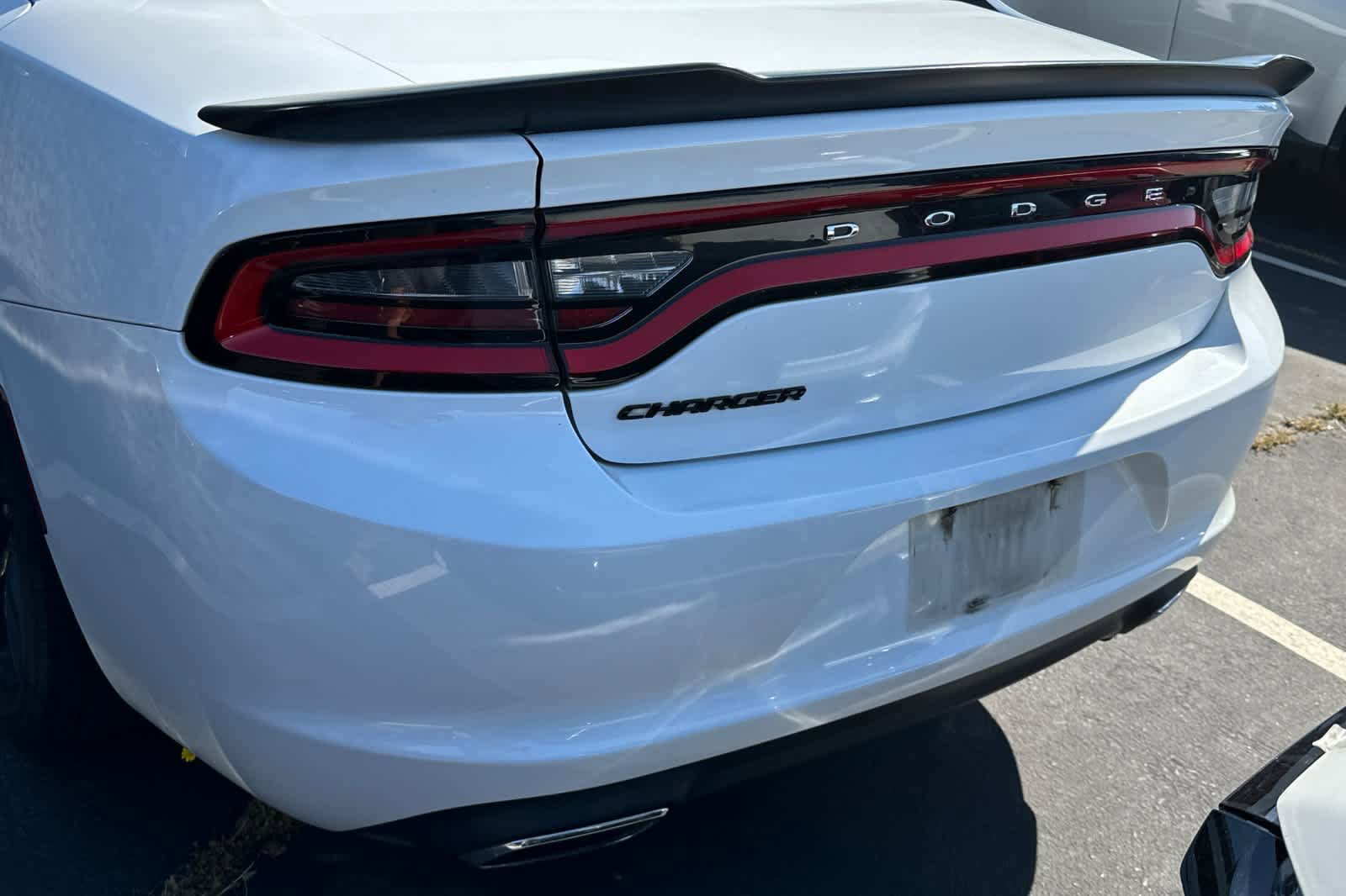 Used 2017 Dodge Charger SE w/ Blacktop Package RWD image 15