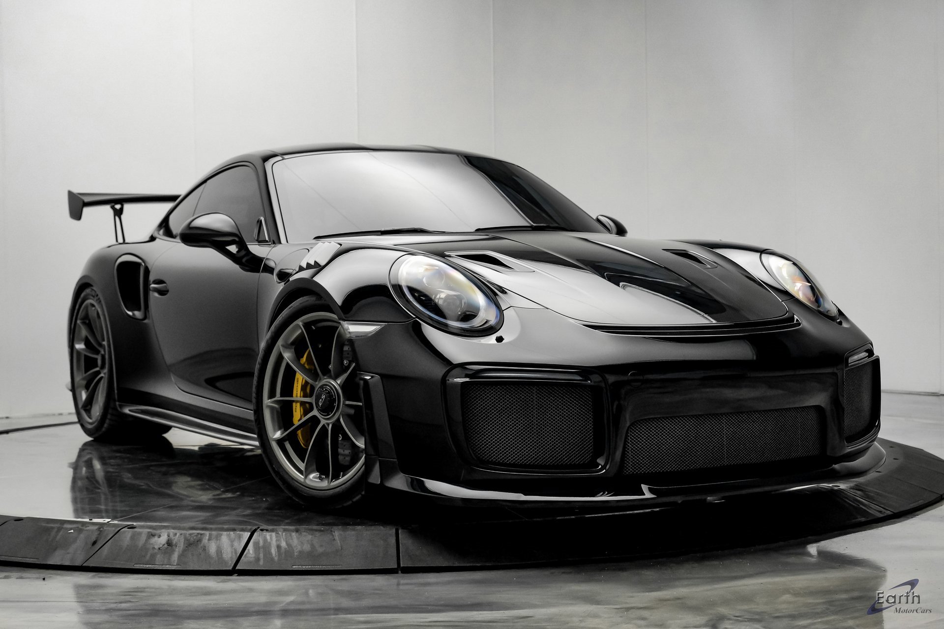 Used 2019 Porsche 911 GT2 RS w/ Weissach Package image 25