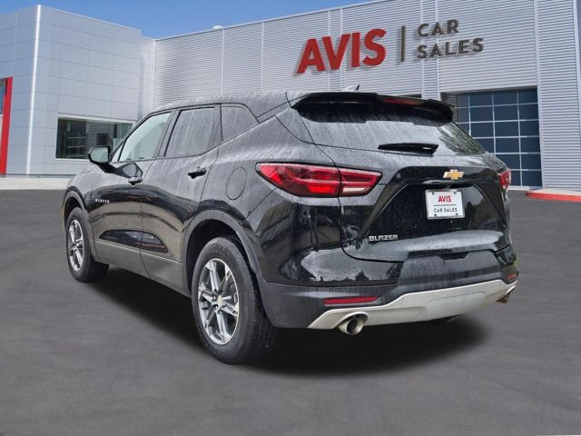 Used 2025 Chevrolet Blazer LT FWD image 10
