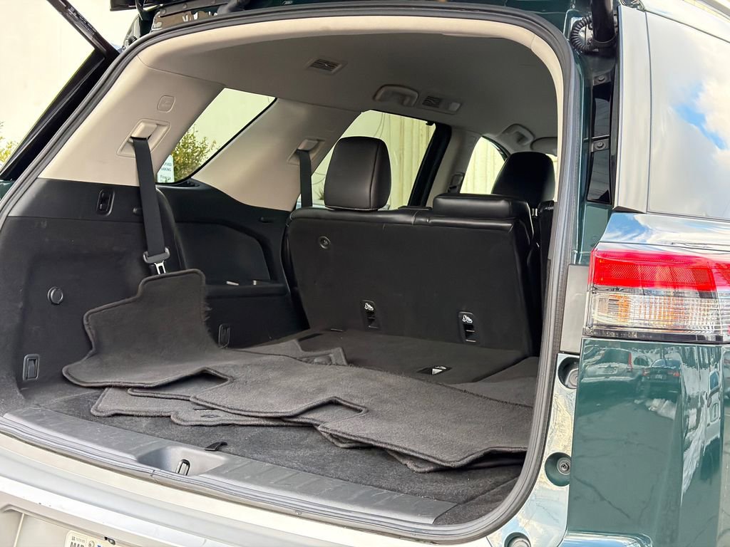 Used 2025 Nissan Pathfinder SL image 7